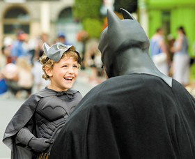 Warner Bros Movie World - Tourism Guide 0