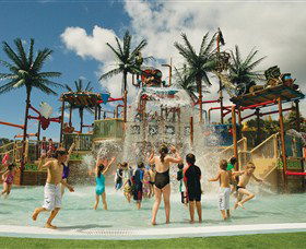 Wet 'n' Wild Water World - Tourism Guide 0