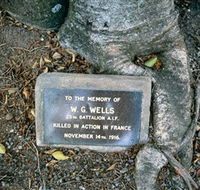 Eumundi War Memorial - Tourism Guide