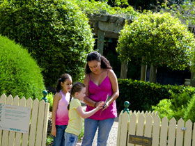 Redlands IndigiScapes Centre - Tourism Guide 0