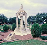 Weeping Mother Memorial - Travel Search