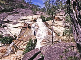 Emerald Creek Falls - Cruises Travel 0