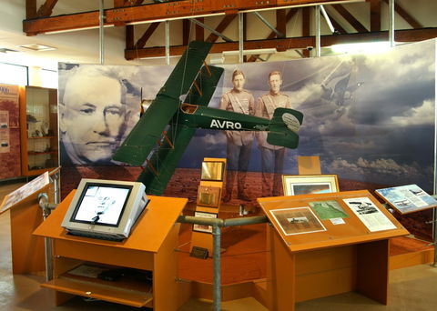 Waltzing Matilda Centre - Tourism Guide 1
