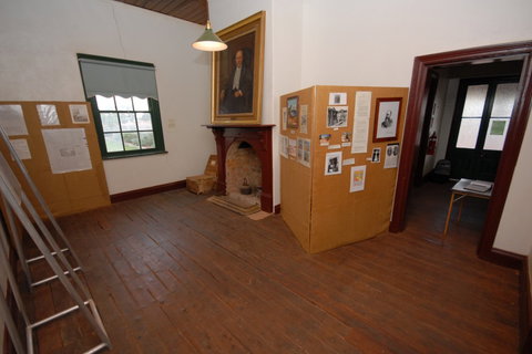 Leahy Historical House - Tourism Guide 3