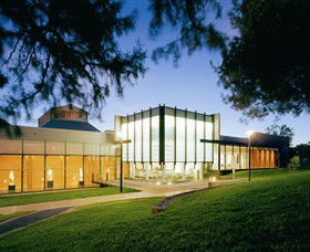 Bendigo Art Gallery - Travel Agents 0