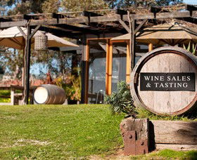 Saint Regis Winery, Food & Wine Bar - Tourism Guide 0