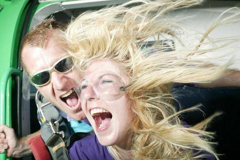 Skydive Sydney North Coast - Tourism Guide 1