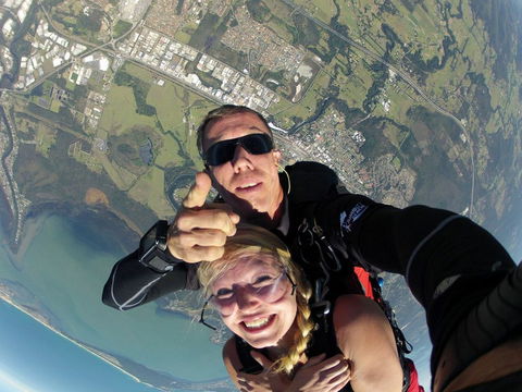 Skydive Sydney North Coast - Tourism Guide 4