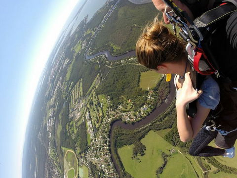 Skydive Sydney North Coast - Tourism Guide 5