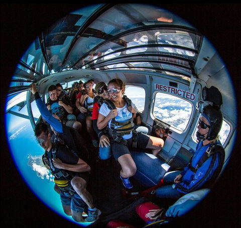 Skydive Sydney North Coast - Tourism Guide 9