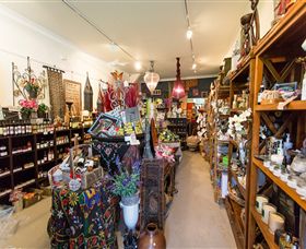 Peninsula Gourmet Emporium - Tourism Guide 0