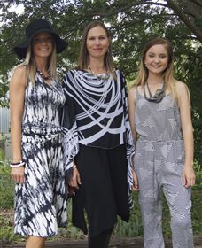Sacs On Jenkins - Tourism Guide 1