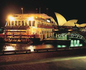 Sydney Showboats - Travel Agents 0