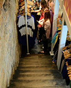 St Frock - Tourism Guide 4