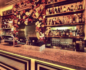 Crane Bar - Travel Agents 2