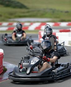 Luddenham Raceway - Cruises Travel 0