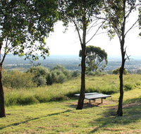 Turkeys Nest picnic area and lookout - Tourism Guide