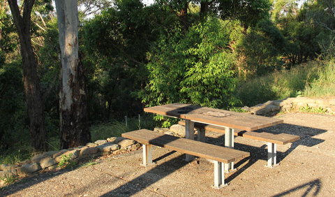 Turkeys Nest Picnic Area And Lookout - Tourism Guide 3