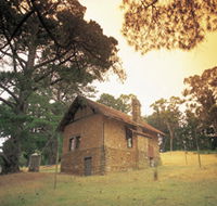 Heysen - The Cedars - Tourism Guide