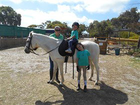 Animal Farm Goolwa - Tourism Guide 2