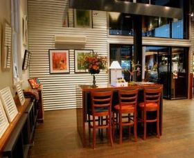 Artback Australia Gallery And Cafe - Travel Agents 1