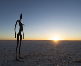 Menzies WA Tourism Guide