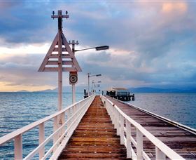 Picnic Bay - Tourism Guide 0