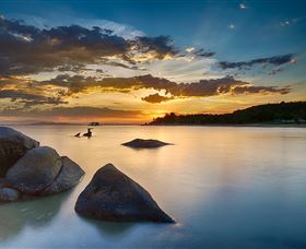 Picnic Bay - Tourism Guide 1