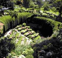 Umpherston Sinkhole - Tourism Guide