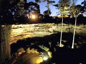 Umpherston Sinkhole - Tourism Guide 1