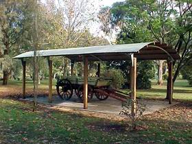 Umpherston Sinkhole - Tourism Guide 2