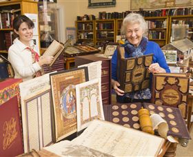 The Bible Museum - Travel Agents 1