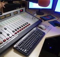 Peak Hill FM Community Radio Station - Tourism Guide