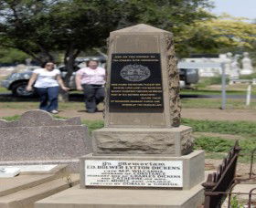 Historical Cemetery Moree - Travel Agents 0