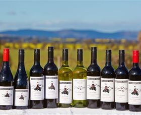 Houlaghans Valley Wines - Travel Agents 0