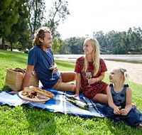 Wagga Beach - Tourism Guide