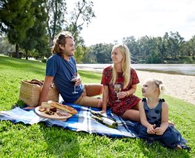 Wagga Beach - Tourism Guide 0