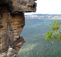 Three Sisters - Honeymoon Bridge - Tourism Guide