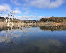 Lake Eucumbene - Cruises Travel 1