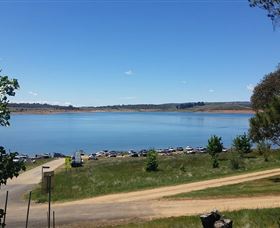 Lake Eucumbene - Cruises Travel 2