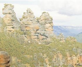 Aitkens Australia In The Round - Tourism Guide 1