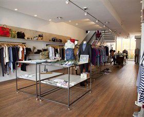 Incu Clothing - Tourism Guide 0