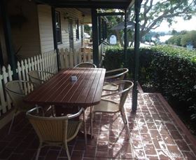 The Famous Tinonee Cafe And Gift Shop - Tourism Guide 1