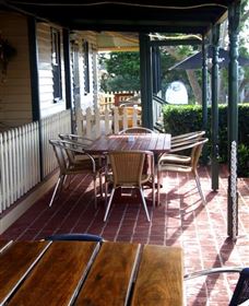 The Famous Tinonee Cafe And Gift Shop - Tourism Guide 2