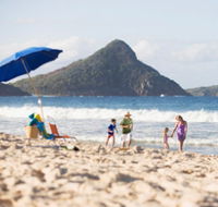 Fingal Bay Beach - Tourism Guide