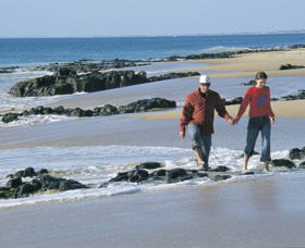 Back Beach - Cruises Travel 1