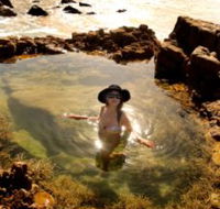 Red Head Beach - Tourism Guide