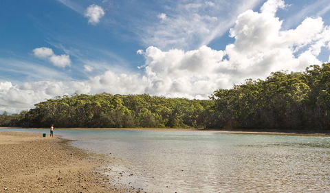 Woolgoolga Lake - Travel Agents 2