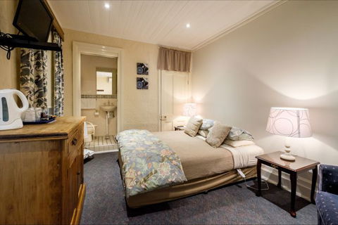 Peel Inn Nundle - Tourism Guide 1