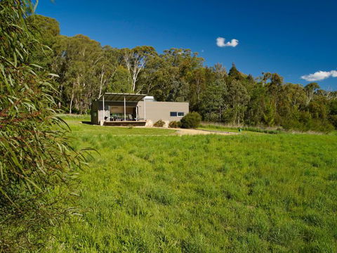 The Buckland - Studio Retreat - Tourism Guide 1